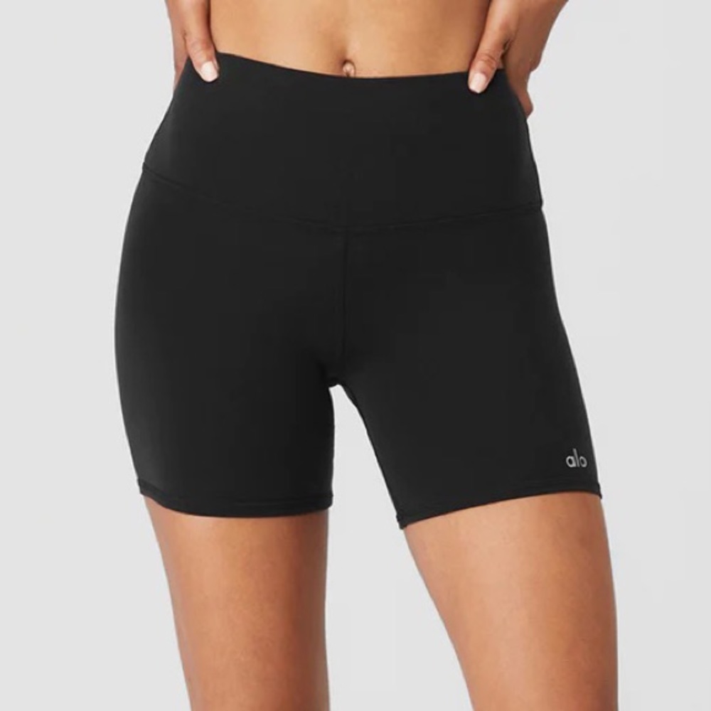 NWT Alo 5” High Waist Airbrush Shorts